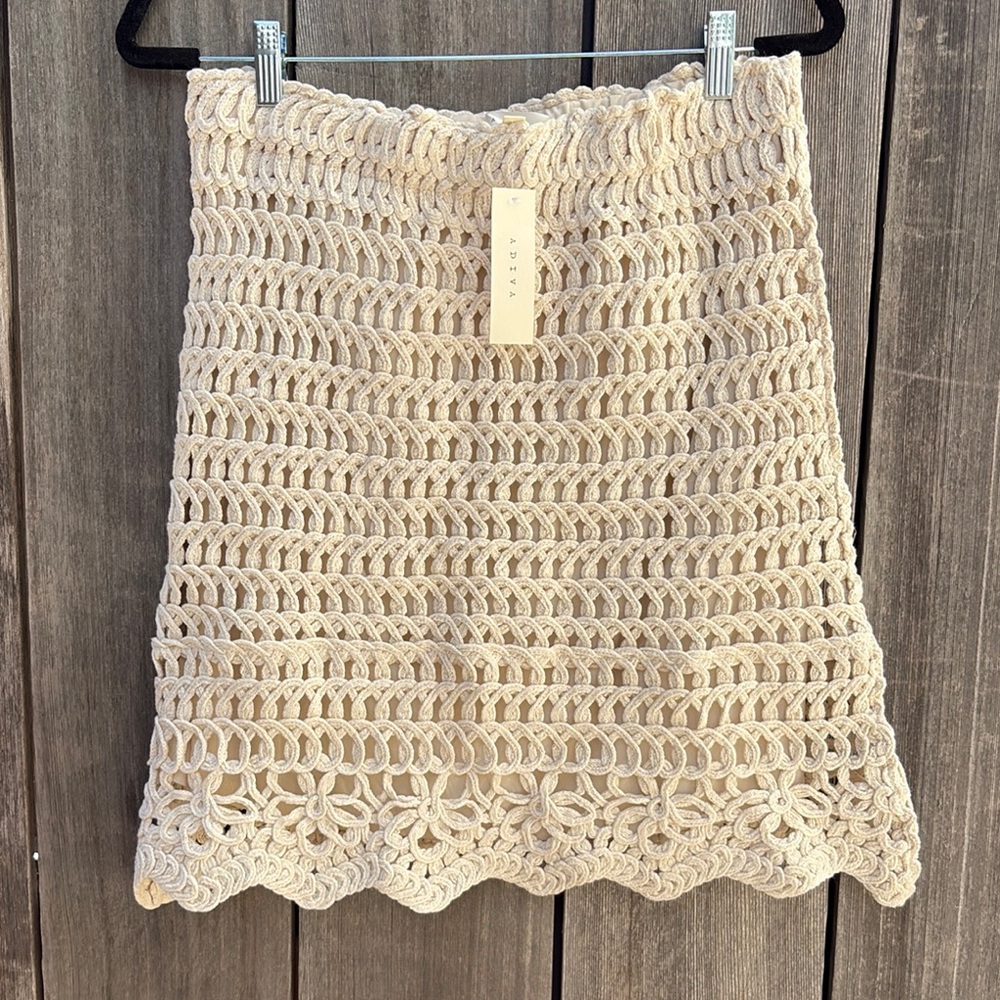 Boho Skirt crochet beachy vibes floral detail L NWT